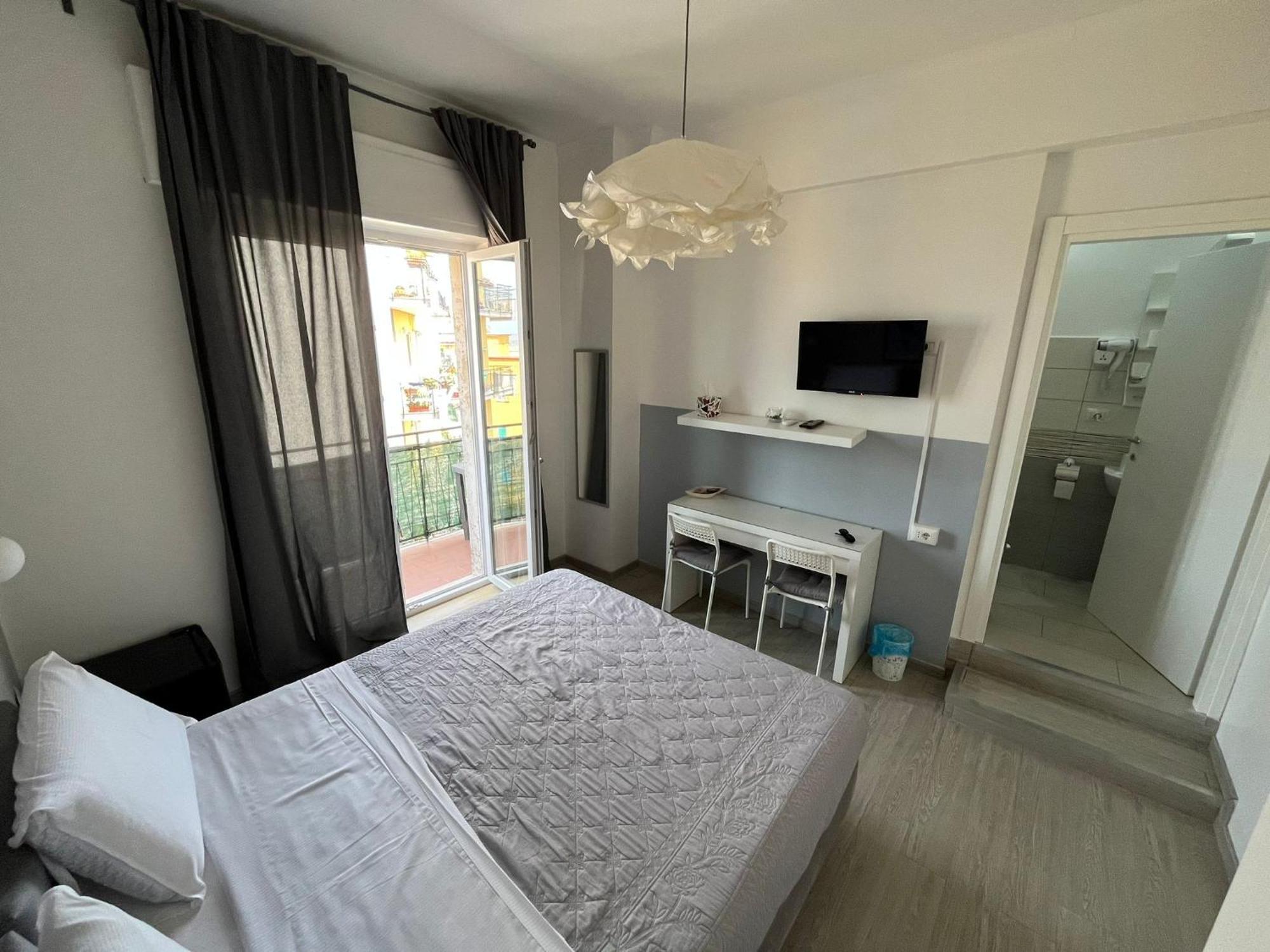 F.Rooms Napoli מראה חיצוני תמונה