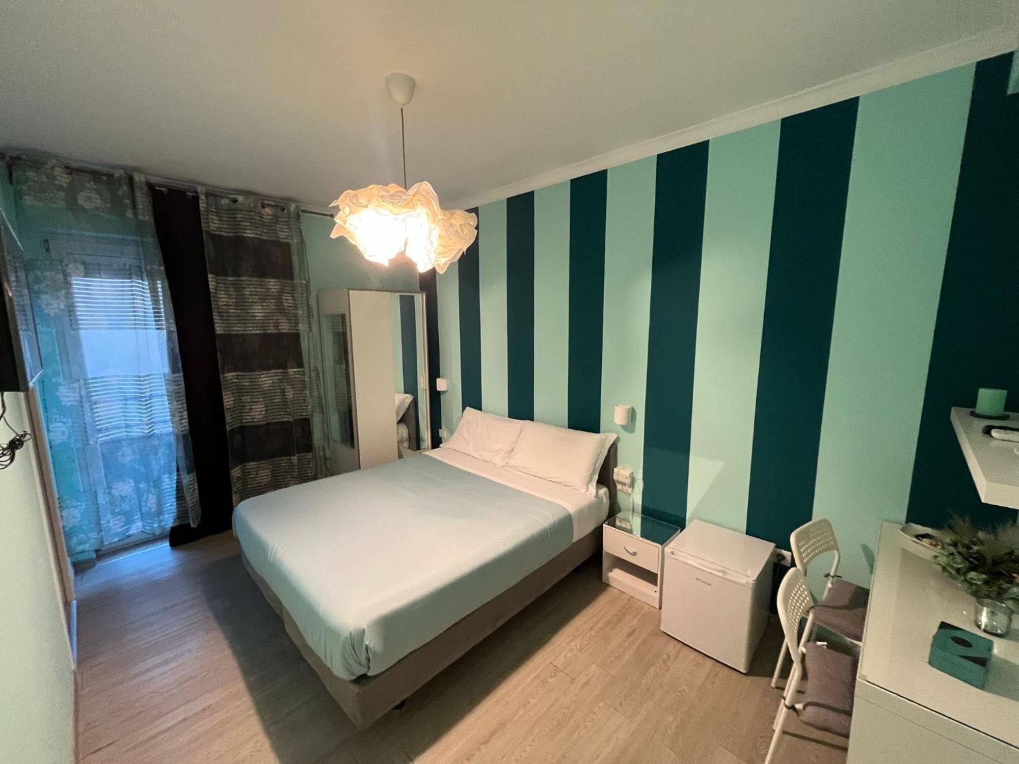 F.Rooms Napoli מראה חיצוני תמונה